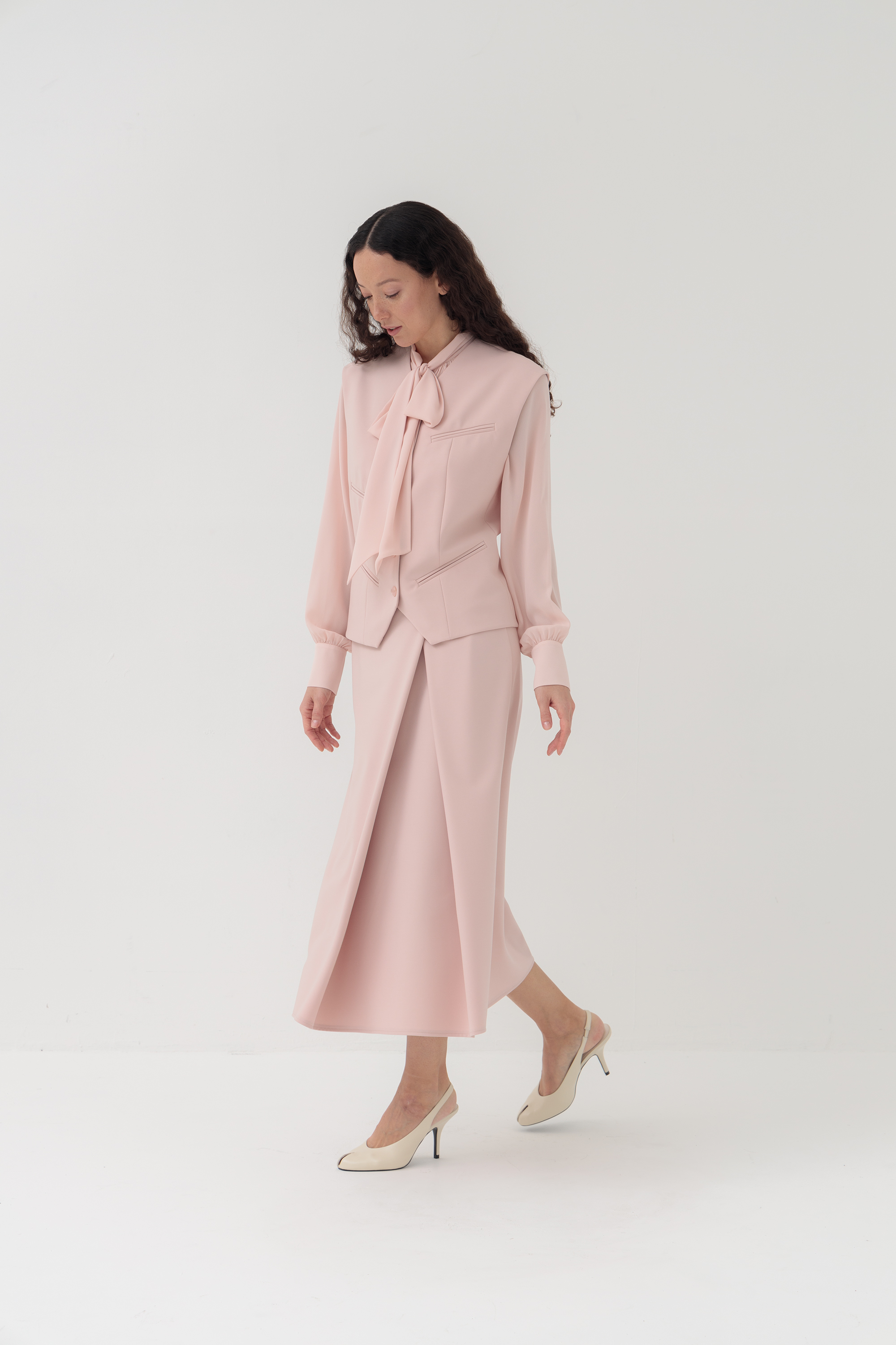 жилет РОЗАТЕ